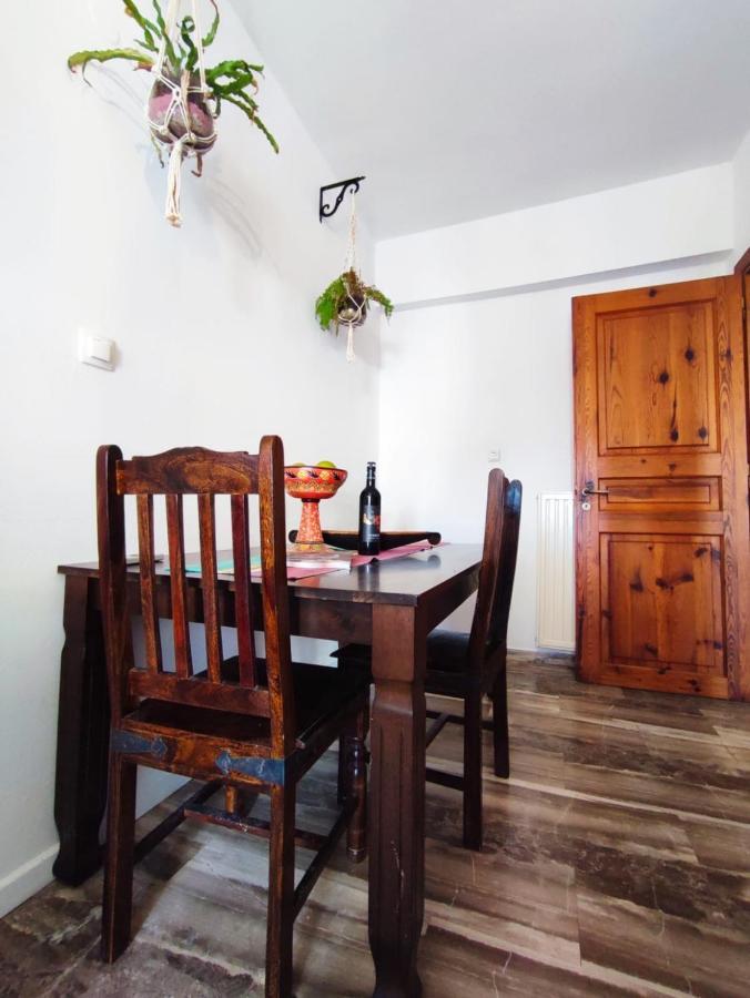 Lauren'S Charm Town Apartment Lefkáda Buitenkant foto